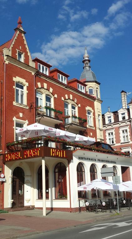 Hotel Piast Σλούπσκ Εξωτερικό φωτογραφία
